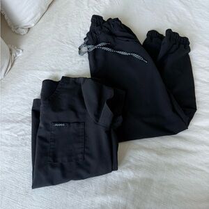 Jaanuu Classic Black Scrub Jogger set